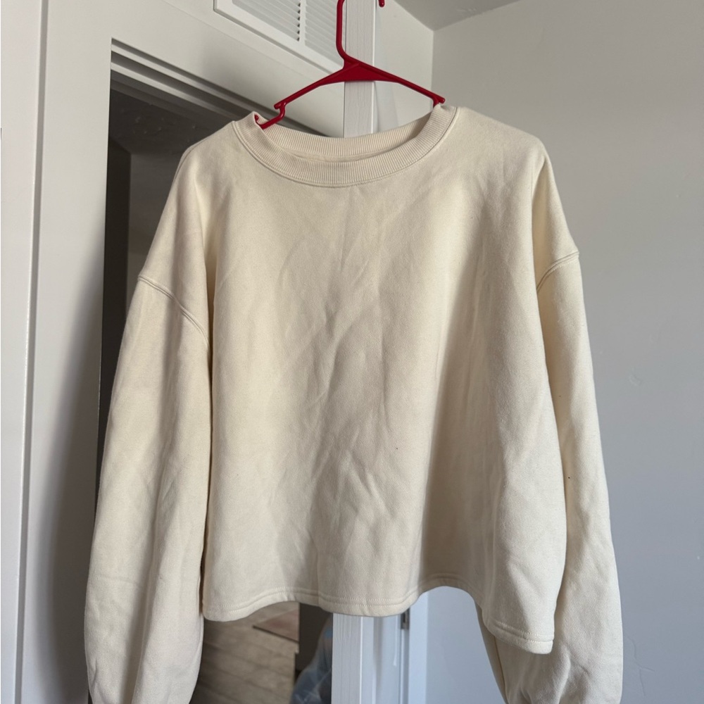 Universal Thread Off-White Cropped Top